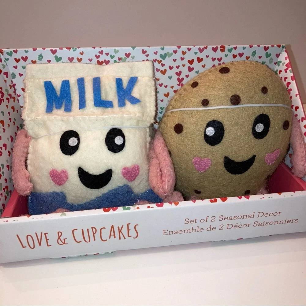Love and Cupcakes Milk Cookie Plush Set Limited Edition Whimsy Spring Plushies - Picture 4 of 15